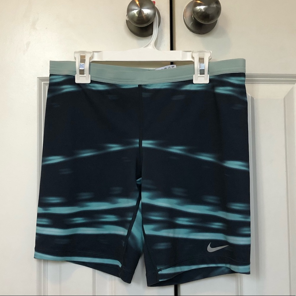 NIKE Biker Shorts